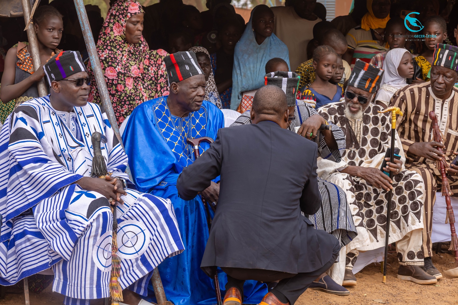 Image 3 - La cérémonie officielle de remise des clés des nouvelles infrastructures scolaires de Gondologo, Souly et Saye
